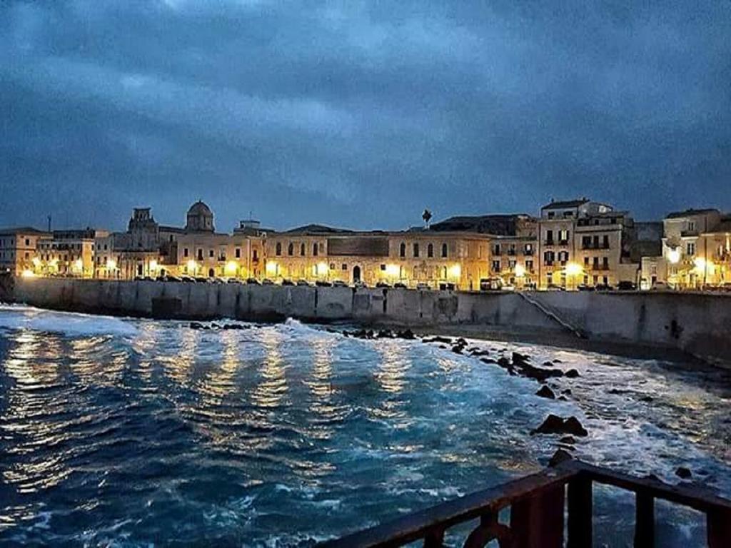 Lungomare Elio Vittorini Villa Szirakúza Kültér fotó